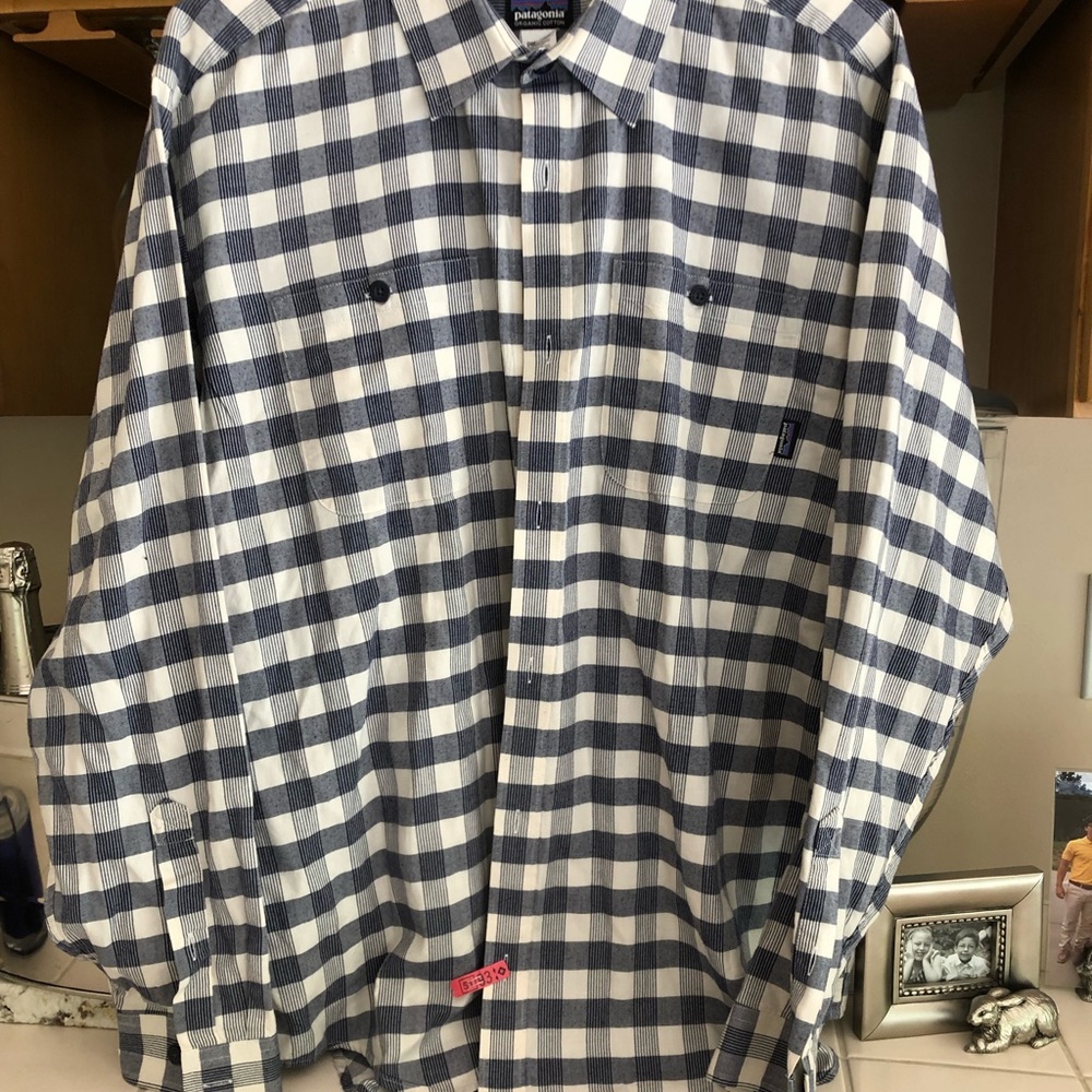 Patagonia Plaid Button Up Shirt
